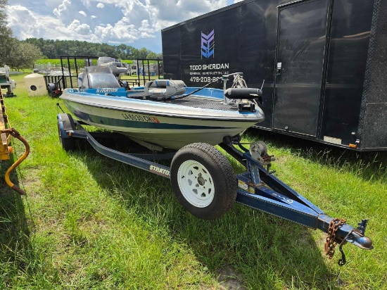 320 - 1993 Stratos 264 16' Bass Boat *