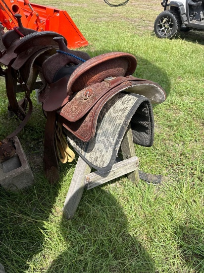334 - Circle Y Tooled Leather Western Trail Saddle