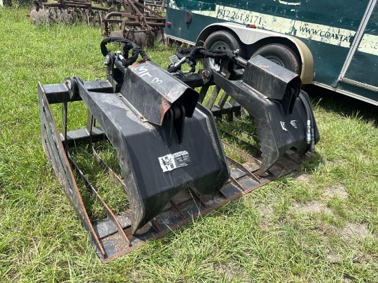 373 - 72" Hydraulic Dual Tooth Grappler