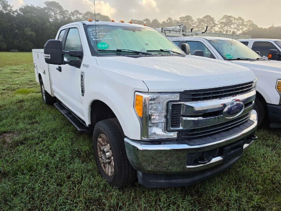 522 - Absolute - 2017 Ford F250 Super Duty XLT *