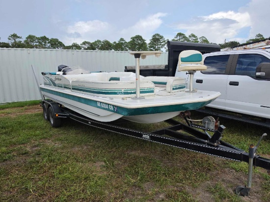 547 - 2000 Hurricane 228r Fiberglass Boat *