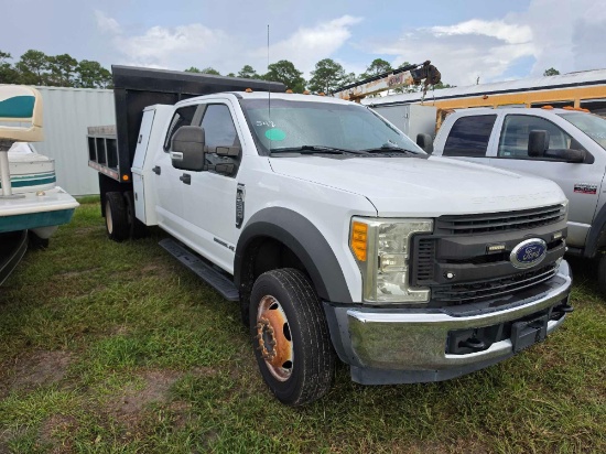 548 - 2017 FORD F350 XL *