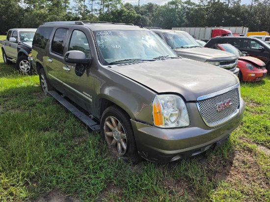 584 - Court Order - 2011 Gmc Yukon Xl *