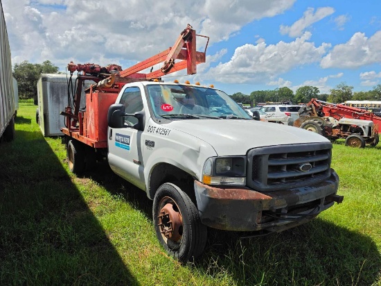 637 - 2004 Ford F550 Super Duty *