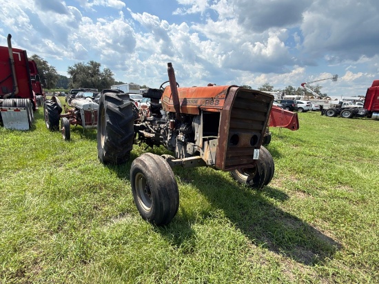 640 - Massey Ferguson 283 Farm Tractor *Salvage