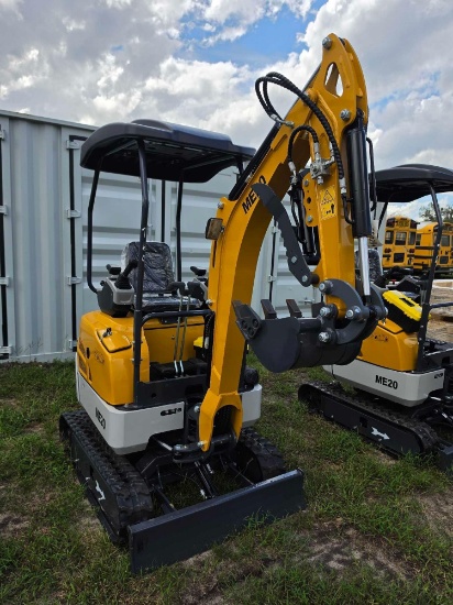 760 - ABSOLUTE - CE ME20 MINI EXCAVATOR