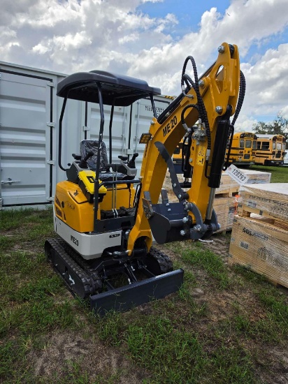 761 - ABSOLUTE - CE ME20 MINI EXCAVATOR