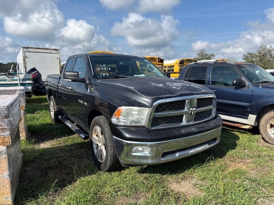 - 2010 Dodge Ram Slt - Red Dot *