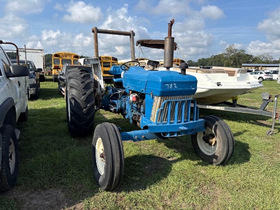 - Ford 4610 Garden Tractor