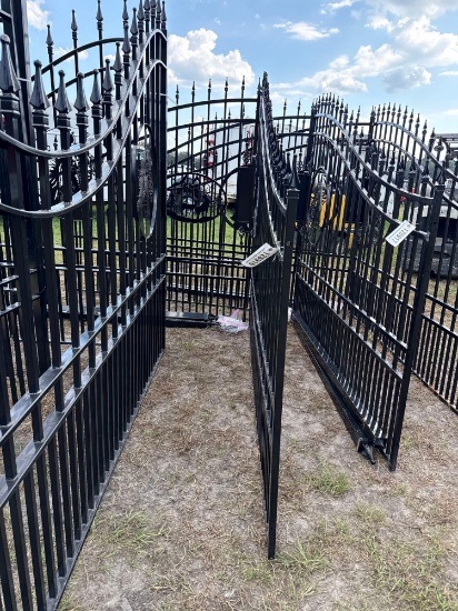 962 - 16' BIFOLD GATES