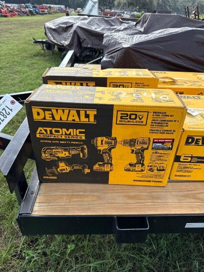 2040 - DEWALT 4 PC TOOL COMBO