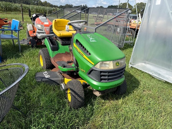 2219 - JOHN DEERE LA115 LAWN MOWER