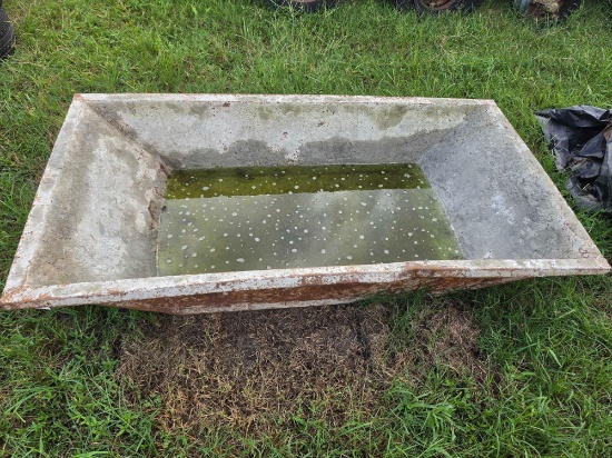 2243 - 5' X 2.5' STEEL TROUGH
