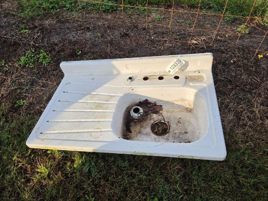 2255 - Antique Steel Sink