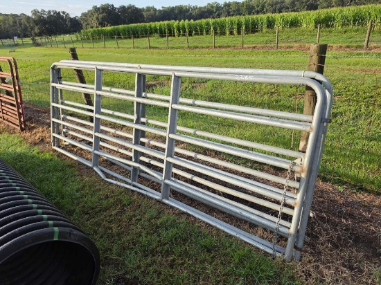 2285 - (3) 12' Gates