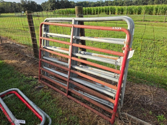 2339 - (4) 6' GATES