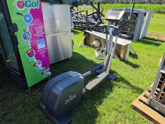 2384 - Nordictrack Cx938 Elliptical Machine