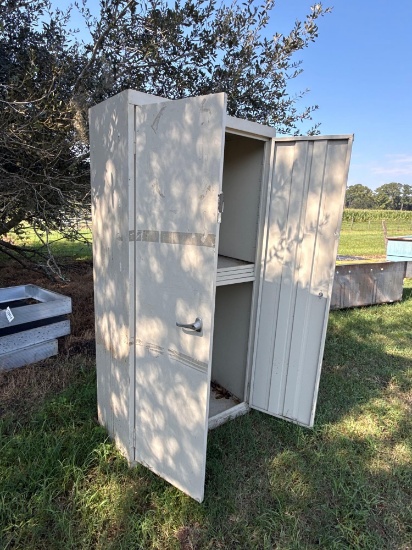 2456 - Metal Cabinet