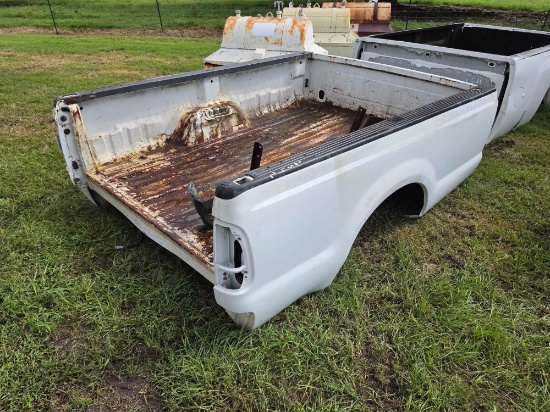 2542 - Ford F150 8' Bed
