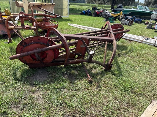 2762 - Mf Hay Rake