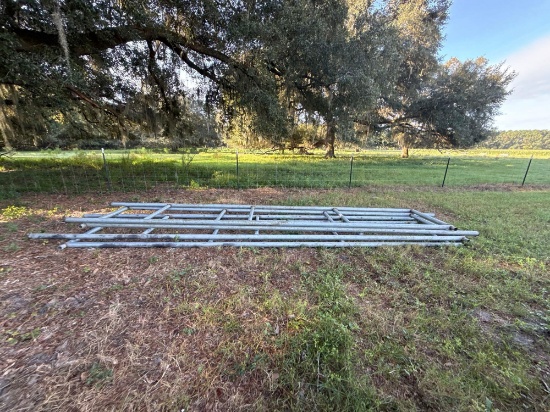 2854 - (4) 20' Heavy Duty Pipe Gates