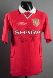Manchester United 1999 Champions League Final replica jersey signed by Sir