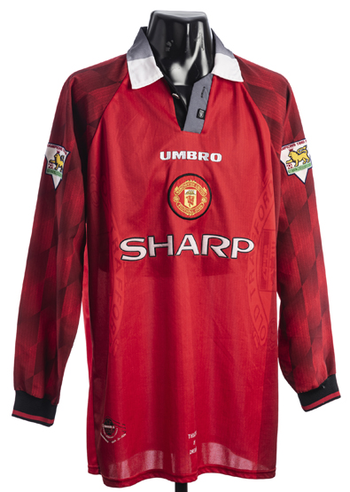 Eric Cantona match-worn Manchester United FC red | Proxibid