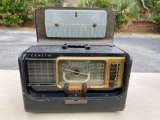Vintage Zenith Trans-Oceanic Wave Magnet radio