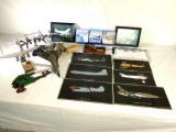 (4) Airplane models: P38 Lightning, Lockheed S-3A, USAF jet & US Air Mail & plaques
