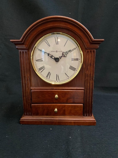 Howard Miller quartz mantle clock