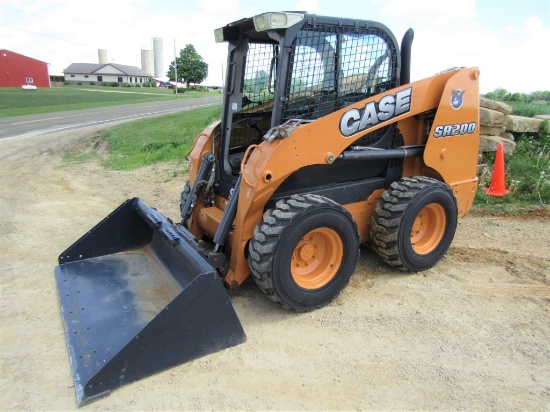 CASE SR200 SKIDLOADER