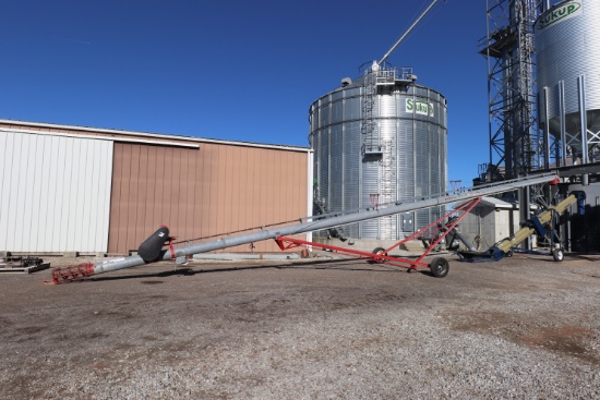 Wheatheart GHR 10”x61 auger set up for electric