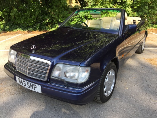 1995 Mercedes-Benz E220 Cabriolet