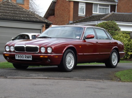 1999 Jaguar XJ8