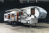 2013 Keystone Cougar 327 RES 5th Wheel Motorhome