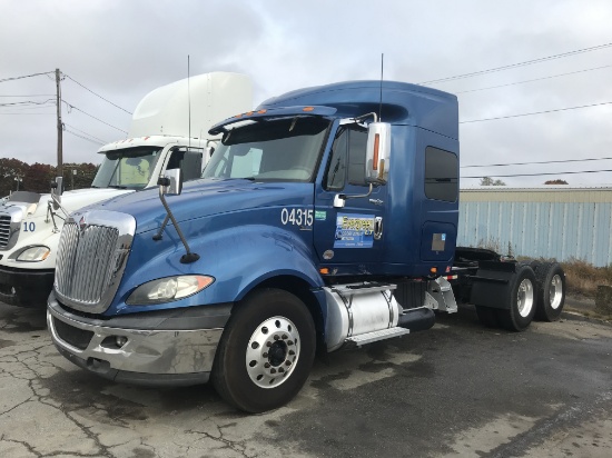 2012 International #LF687 Truck-Tractor, Diesel, 6x4, Sleeper Cabin, 10 Whe