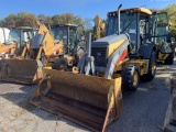 2011 John Deere Boackhoe Loader, Extendahoe, 4 x 4, 82