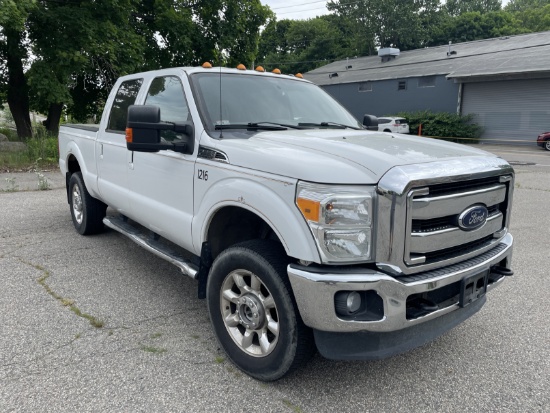 2016 Ford F250 Lariat Super Duty Crew Cab 4x4 6.2L Gas Pick Up Truck w/ Soft Truck Bed Cover, and