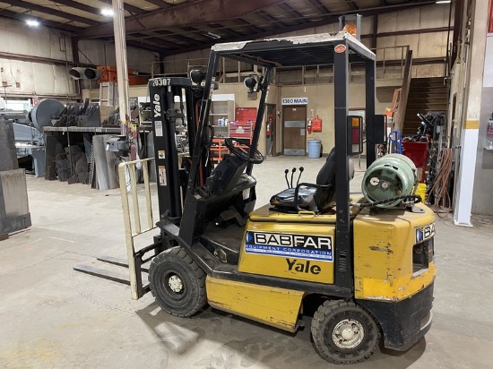 Yale Triple Mast, Propane Forklift, w/ Side Shift, Tilt, Outdoor Tires, 171" Lift, 4,000Lb. Capacity