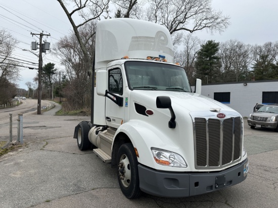 2021 Peterbilt 579, 6 Wheel Tractor, Odom: 139,000, Paccar MX-13 6 Cylinder Motor, 380 HP, 4 x 2, 60