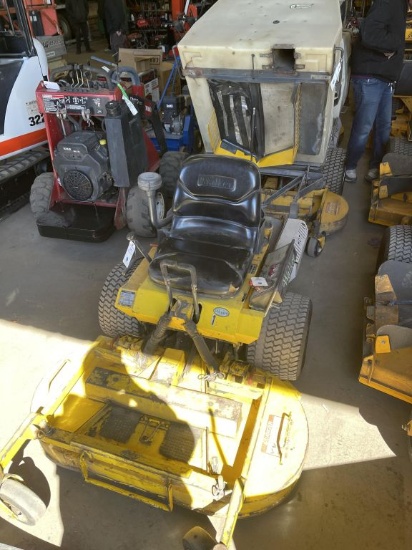 2016 Walker EFI #MTGHS 26Hp Ride On 0 Turn Mower w/ 48" Mower Deck Kohler 26hp Gas Motor Hours: 3,