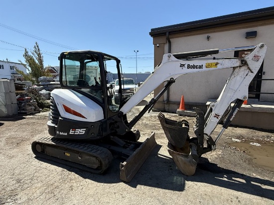 2019 Bobcat E35 Enclosed Cab Mini Track Excavator w/Push Blade w/ (2) Buckets, Hours: 1,969, AC