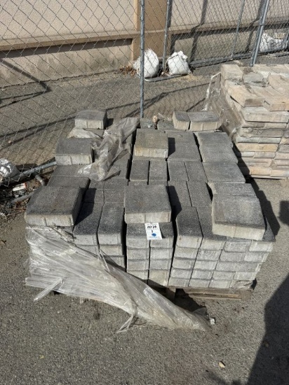 Techo Block Bull Nose Coping Wall Cap w/ Champlain Grey and Grey Mix on 1 Pallet
