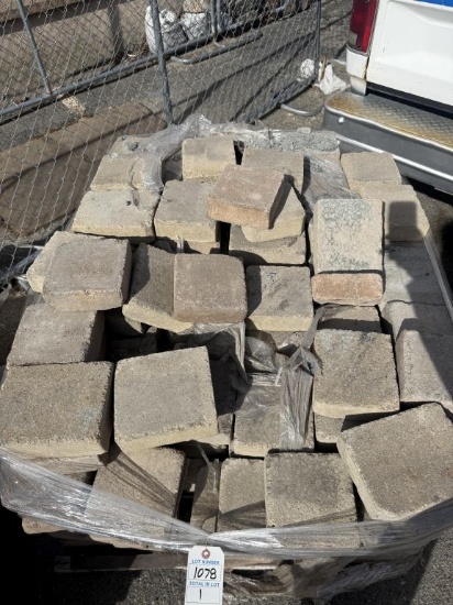 Ledgestone Veneer Dark Grey Stone and Beige Mix on 1 Pallet