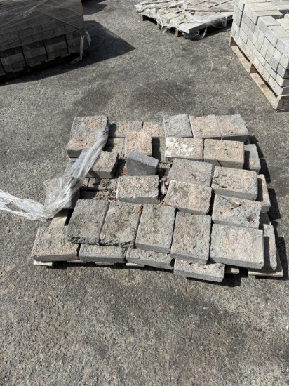 Cambridge Beige and Grey Edge Stone on 1 Pallet