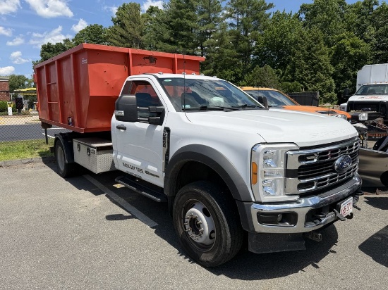 2023 FORD XL F600 Switch n Go Truck w/Dump Body, 4 x 4, 8 Cylinder 6.7L Diesel Motor, Odom: 28,145,