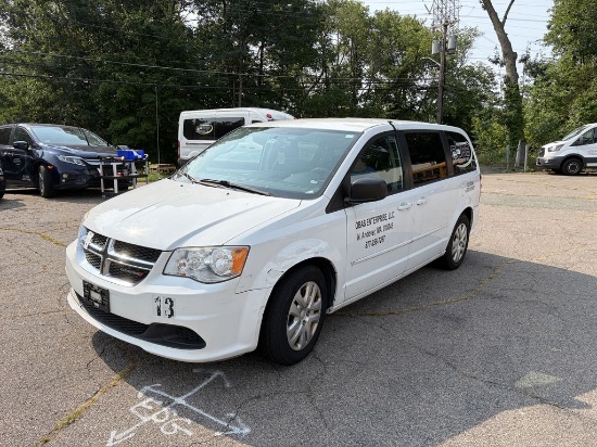 2017 Dodge Grand Caravan Mini-Van, Gas, Odom: 140,042, VIN #: 2C4RDGBGXHR618829 (Mini Van #13)