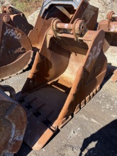 CAT 325 Excavator 42" Digging Bucket