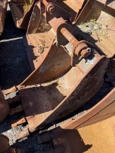 CAT 430 Backhoe 22" Digging Bucket