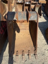 28-1/2"" 5 Tooth Digging Bucket for 446